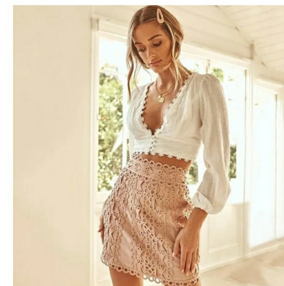 Lace Trim long Sleeve Crop Top